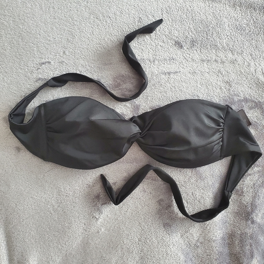 Twist Bandeau Bikini Top